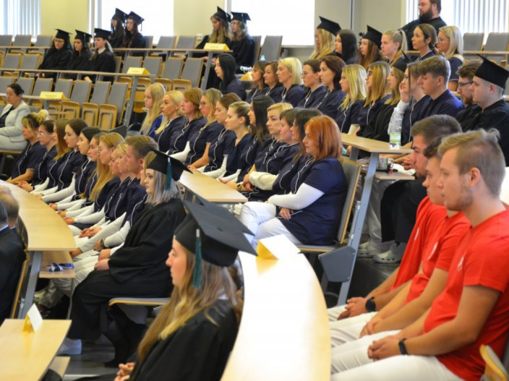 Gaudeamus igitur w tarnobrzeskiej Państwowej Uczelni Zawodowej [zdjęcia]