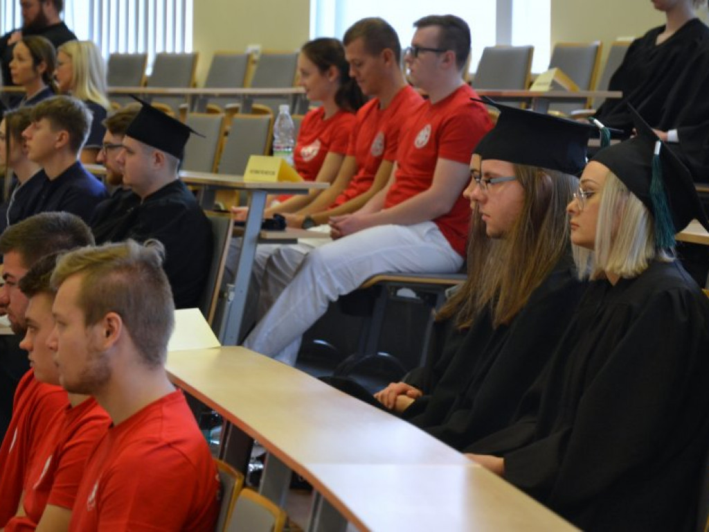 Gaudeamus igitur w tarnobrzeskiej Państwowej Uczelni Zawodowej [zdjęcia]