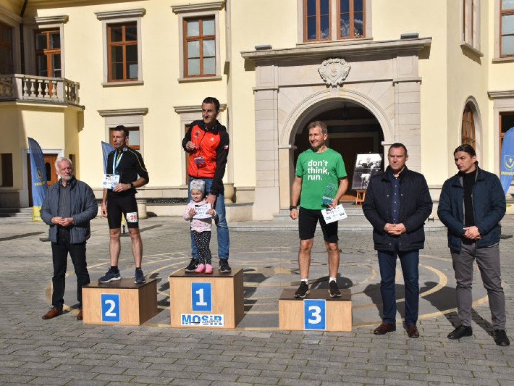 Setki uczestników wzięły udział w biegowych imprezach w Tarnobrzegu [zdjęcia]