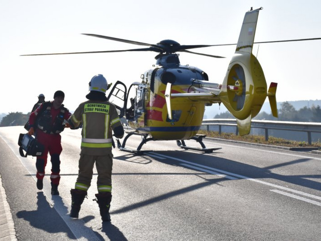 Wypadek na DK9 w Chmielowie - nowe zdjęcia i nagranie wideo z miejsca zdarzenia