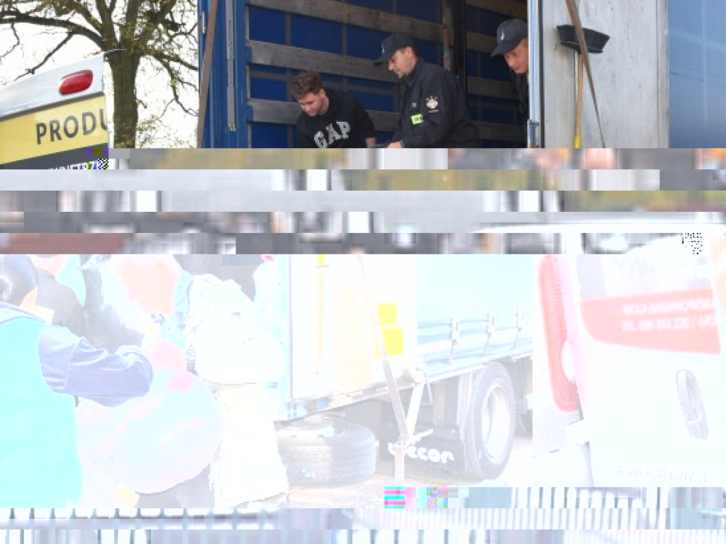 Awantura pod stadionem w Tarnobrzegu. Kibice z Olsztyna zaatakowali fanów Siarki [zdjęcia]