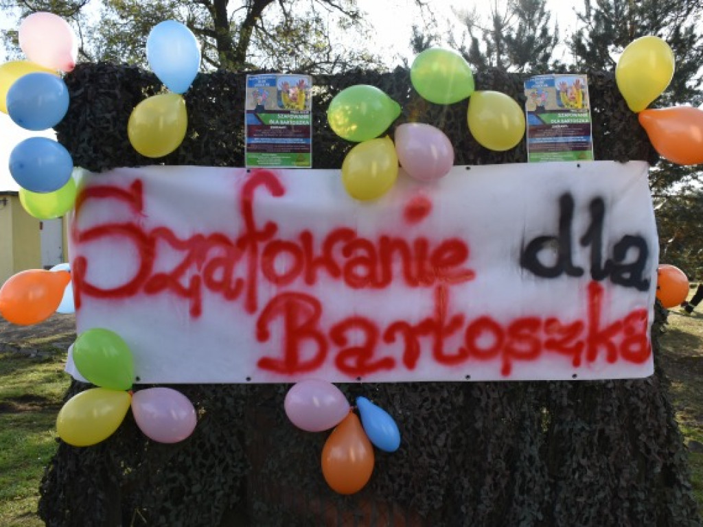 Awantura pod stadionem w Tarnobrzegu. Kibice z Olsztyna zaatakowali fanów Siarki [zdjęcia]