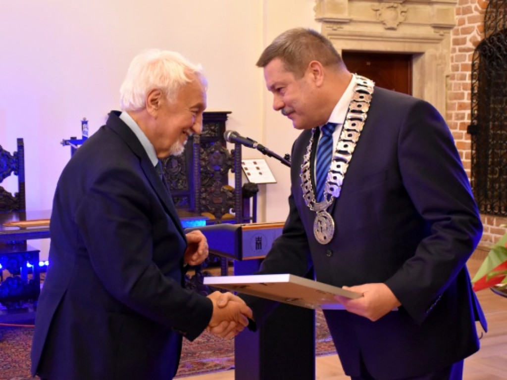 Honorowe  obywatelstwa dla tych, którzy ukochali Sandomierz [zdjęcia]