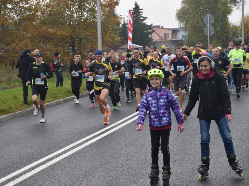 Ponad 200 osób ścigało się obwodnicą Tarnobrzega [zdjęcia]
