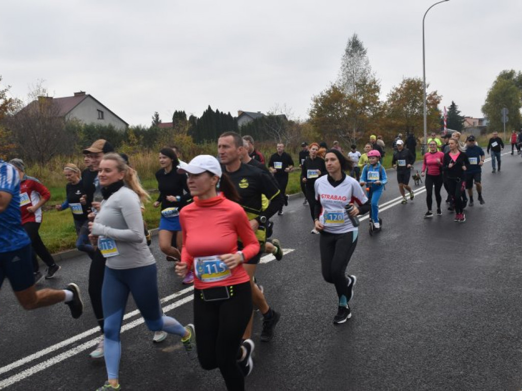 Ponad 200 osób ścigało się obwodnicą Tarnobrzega [zdjęcia]
