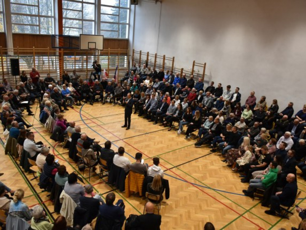 Donald Tusk na spotkaniu z mieszkańcami Sandomierza [zdjęcia]