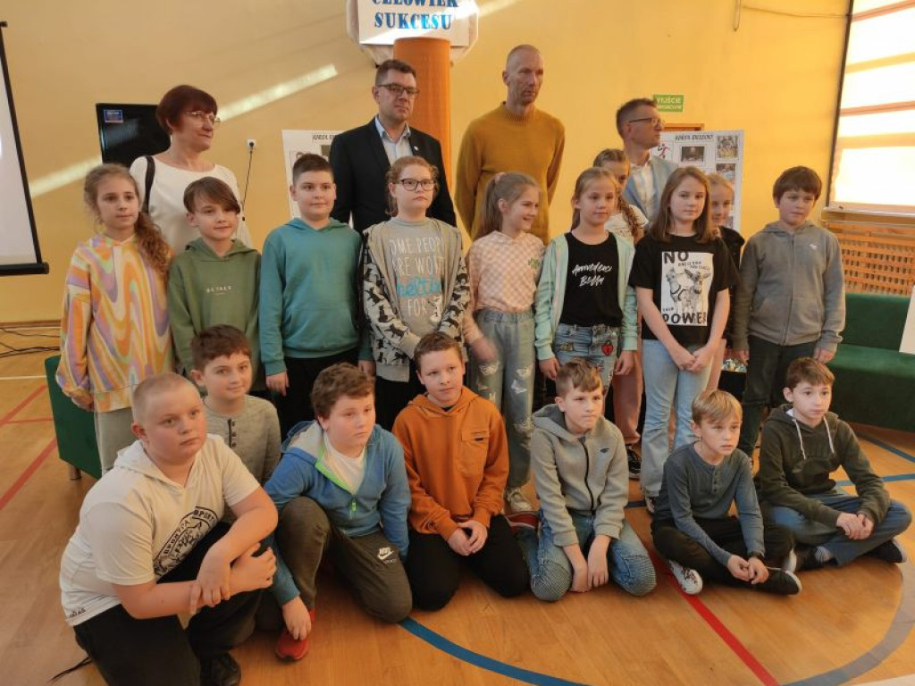 Wicemistrz świata spotkał się z uczniami sandomierskich szkół [zdjęcia]