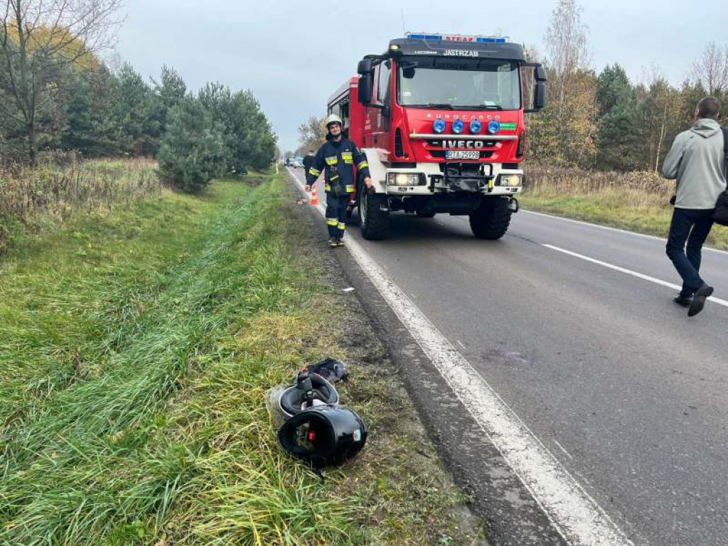 Motocyklista zderzył się z sarną. Wypadek na drodze wojewódzkiej w gminie Baranów Sandomierski! [zdjęcia]