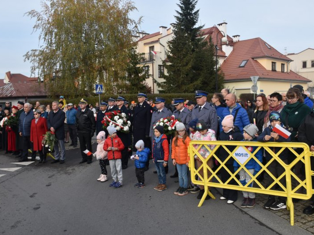 W Tarnobrzegu uczcili 104 rocznicę odzyskania niepodległości [zdjęcia]