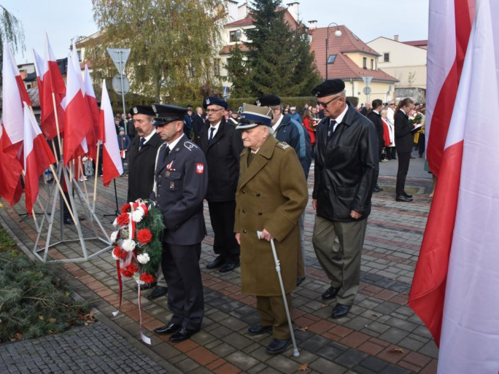 W Tarnobrzegu uczcili 104 rocznicę odzyskania niepodległości [zdjęcia]