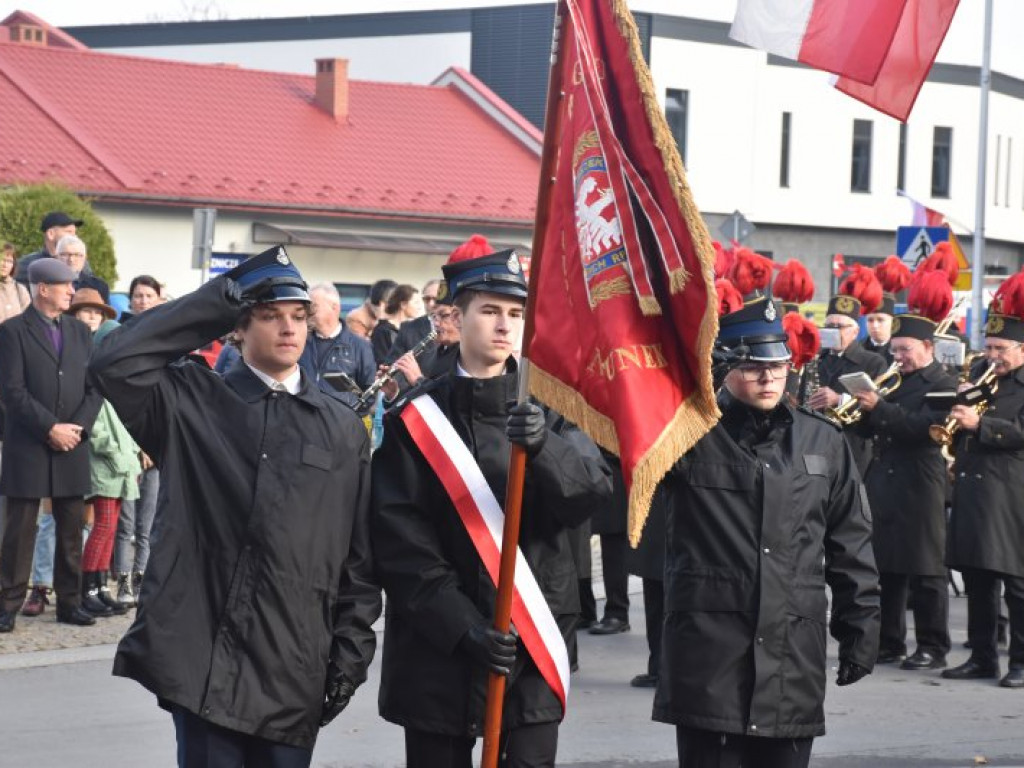 W Tarnobrzegu uczcili 104 rocznicę odzyskania niepodległości [zdjęcia]
