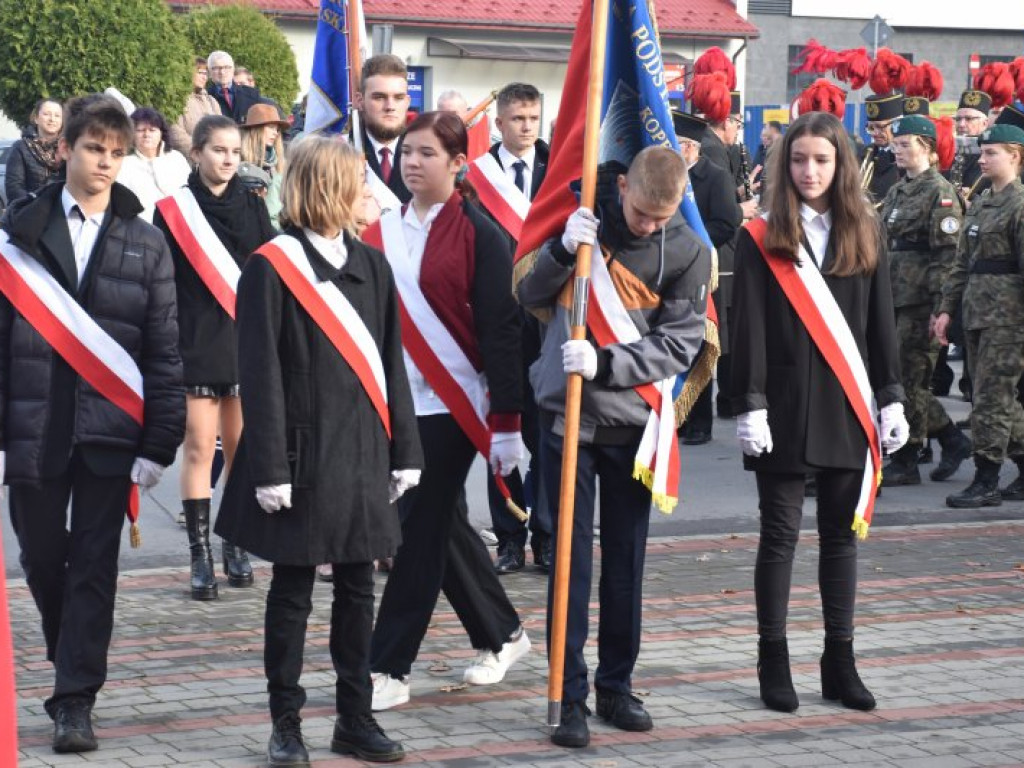 W Tarnobrzegu uczcili 104 rocznicę odzyskania niepodległości [zdjęcia]