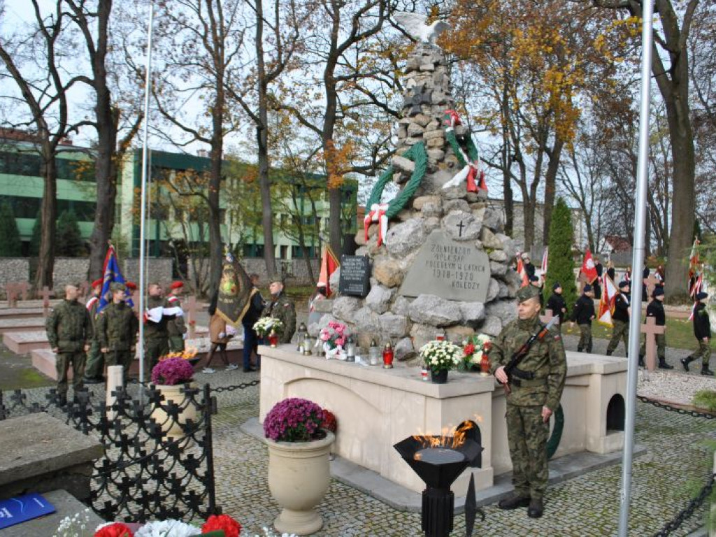 Tłumy sandomierzan uczestniczyły w obchodach Narodowego Święta Niepodległości [zdjęcia] [wideo]