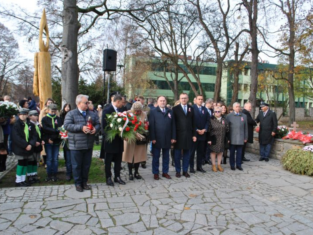 Tłumy sandomierzan uczestniczyły w obchodach Narodowego Święta Niepodległości [zdjęcia] [wideo]