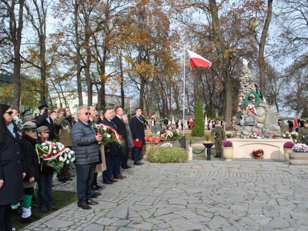 Tłumy sandomierzan uczestniczyły w obchodach Narodowego Święta Niepodległości [zdjęcia] [wideo]
