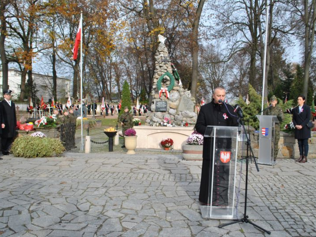 Tłumy sandomierzan uczestniczyły w obchodach Narodowego Święta Niepodległości [zdjęcia] [wideo]
