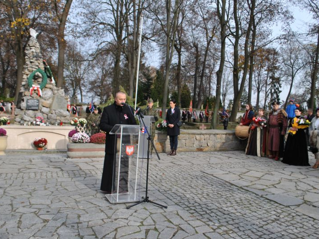 Tłumy sandomierzan uczestniczyły w obchodach Narodowego Święta Niepodległości [zdjęcia] [wideo]