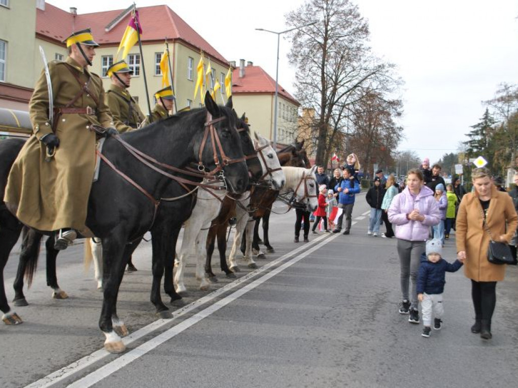 Tłumy sandomierzan uczestniczyły w obchodach Narodowego Święta Niepodległości [zdjęcia] [wideo]
