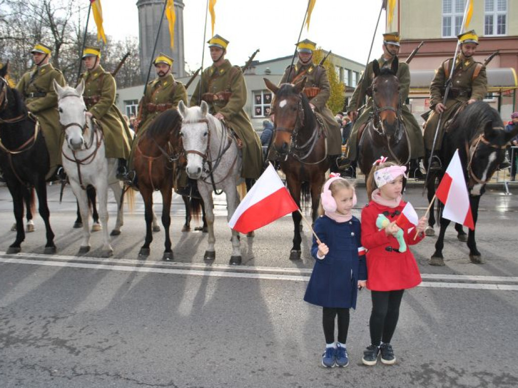 Tłumy sandomierzan uczestniczyły w obchodach Narodowego Święta Niepodległości [zdjęcia] [wideo]