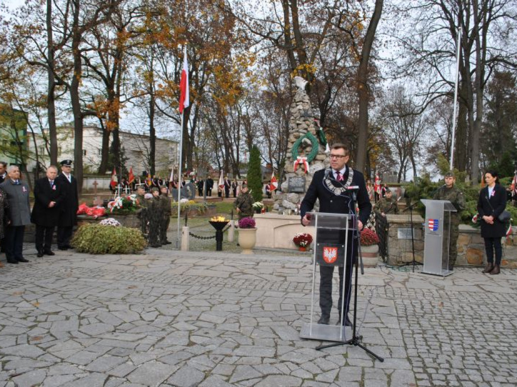 Tłumy sandomierzan uczestniczyły w obchodach Narodowego Święta Niepodległości [zdjęcia] [wideo]