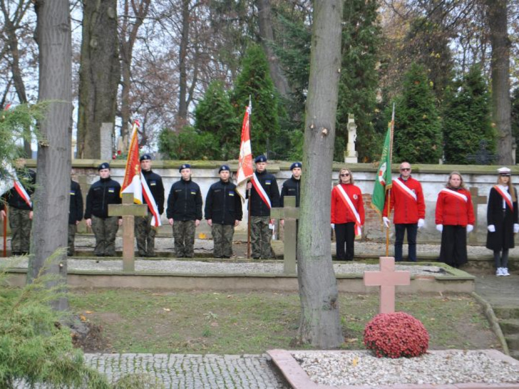 Tłumy sandomierzan uczestniczyły w obchodach Narodowego Święta Niepodległości [zdjęcia] [wideo]