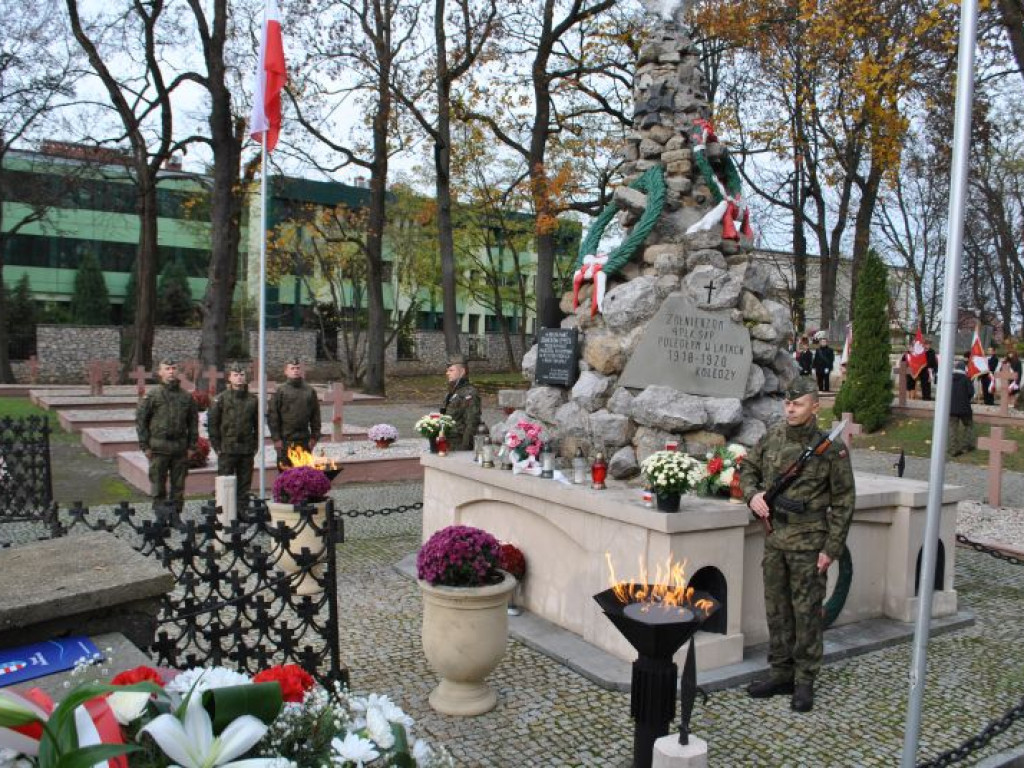 Tłumy sandomierzan uczestniczyły w obchodach Narodowego Święta Niepodległości [zdjęcia] [wideo]