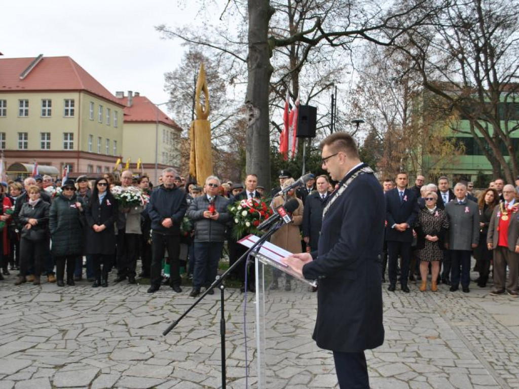 Tłumy sandomierzan uczestniczyły w obchodach Narodowego Święta Niepodległości [zdjęcia] [wideo]