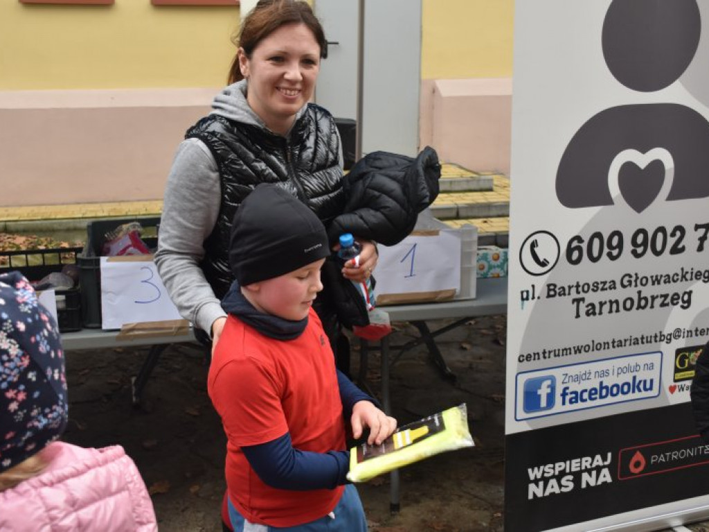 Bieg, piknik, przyrodniczy spacer i kiermasze - Tarnobrzeg świętował Narodowe Święto Niepodległości [zdjęcia]