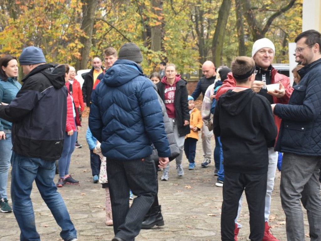 Bieg, piknik, przyrodniczy spacer i kiermasze - Tarnobrzeg świętował Narodowe Święto Niepodległości [zdjęcia]