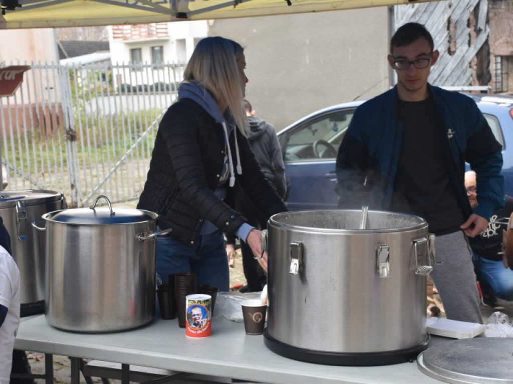 Bieg, piknik, przyrodniczy spacer i kiermasze - Tarnobrzeg świętował Narodowe Święto Niepodległości [zdjęcia]