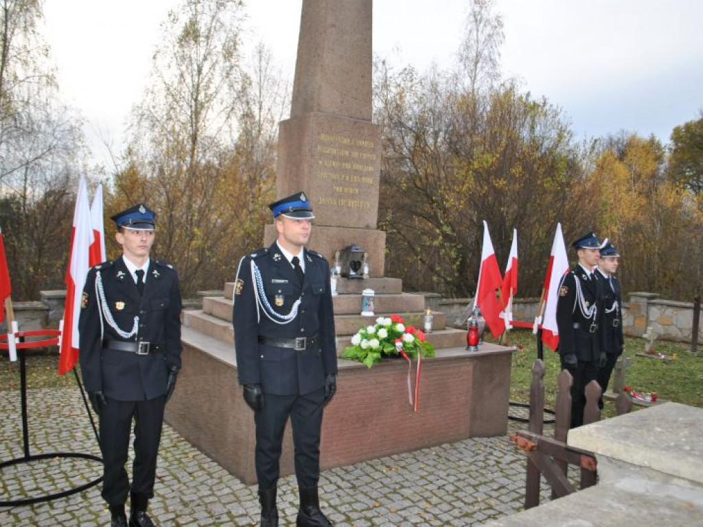 Uroczystości na cmentarzu legionistów w Górach Pęchowskich. Spoczywa tam wielu bohaterów walk o niepodległość [zdjęcia]