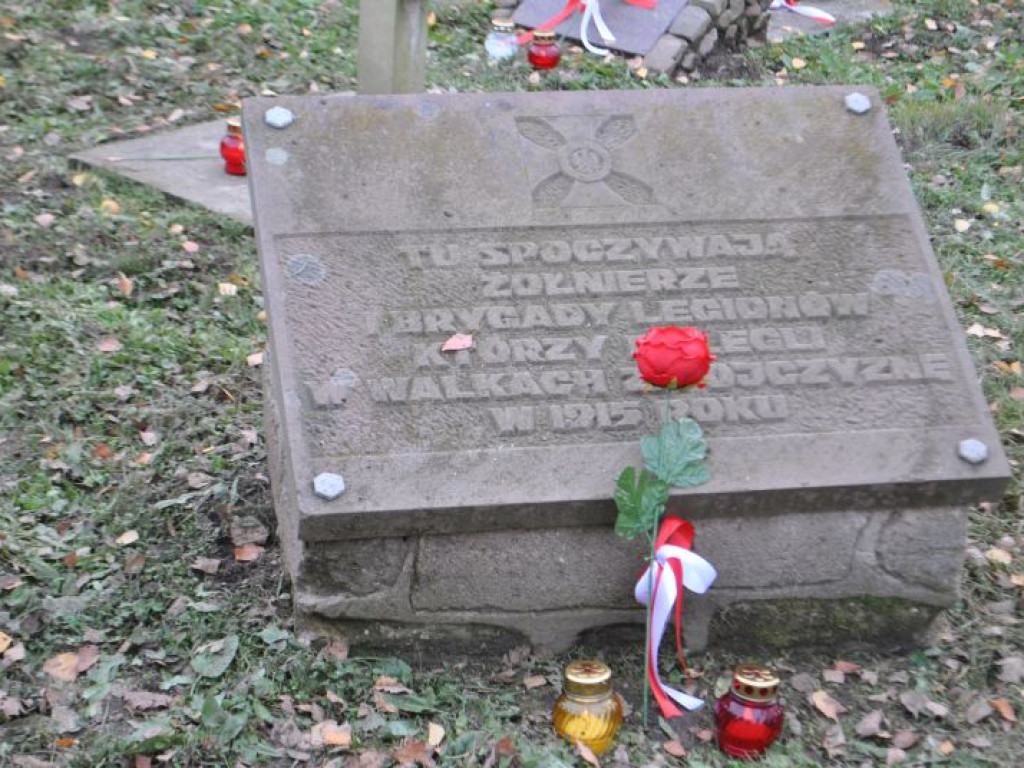 Uroczystości na cmentarzu legionistów w Górach Pęchowskich. Spoczywa tam wielu bohaterów walk o niepodległość [zdjęcia]