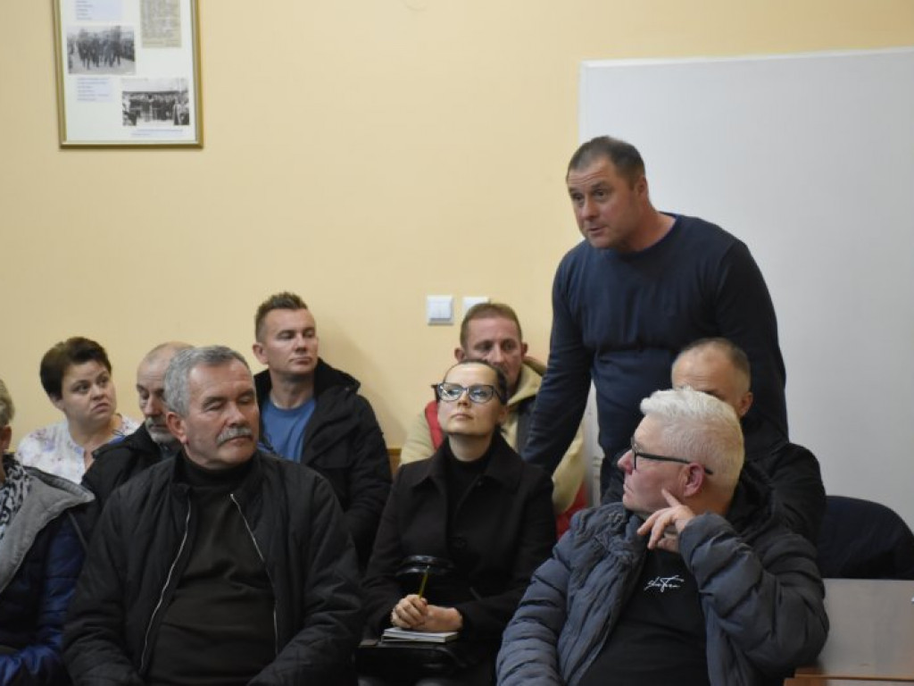 Znajdą inną lokalizację dla masztu sieci Play na tarnobrzeskim osiedlu Zakrzów? [zdjęcia]