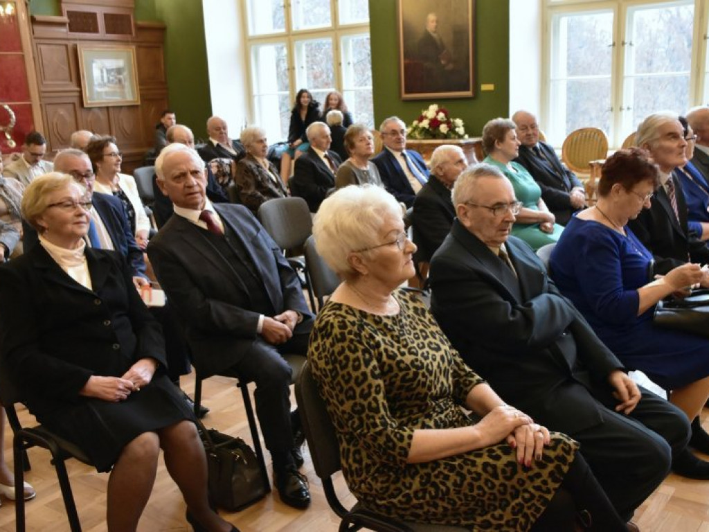 Złote gody w Tarnobrzegu. 15 par świętowało małżeńskie jubileusze [zdjęcia]