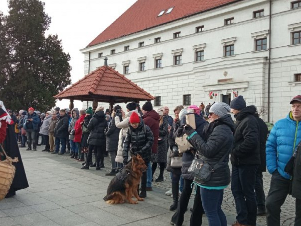 W Sandomierzu trwa Święto Młodego Wina. Zobacz zdjęcia z korowodu