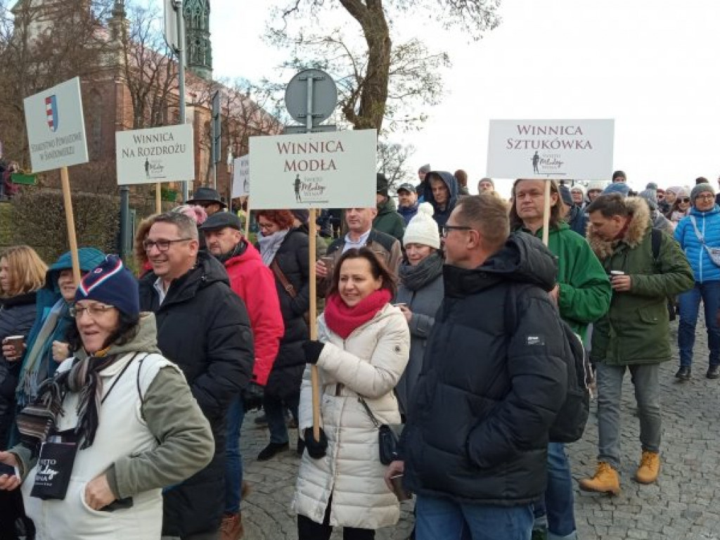 W Sandomierzu trwa Święto Młodego Wina. Zobacz zdjęcia z korowodu