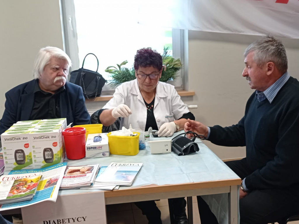 Koło Gospodyń Wiejskich z Chwałek po raz trzeci zorganizowało profilaktyczną imprezę. Zainteresowanie było ogromne [zdjęcia]