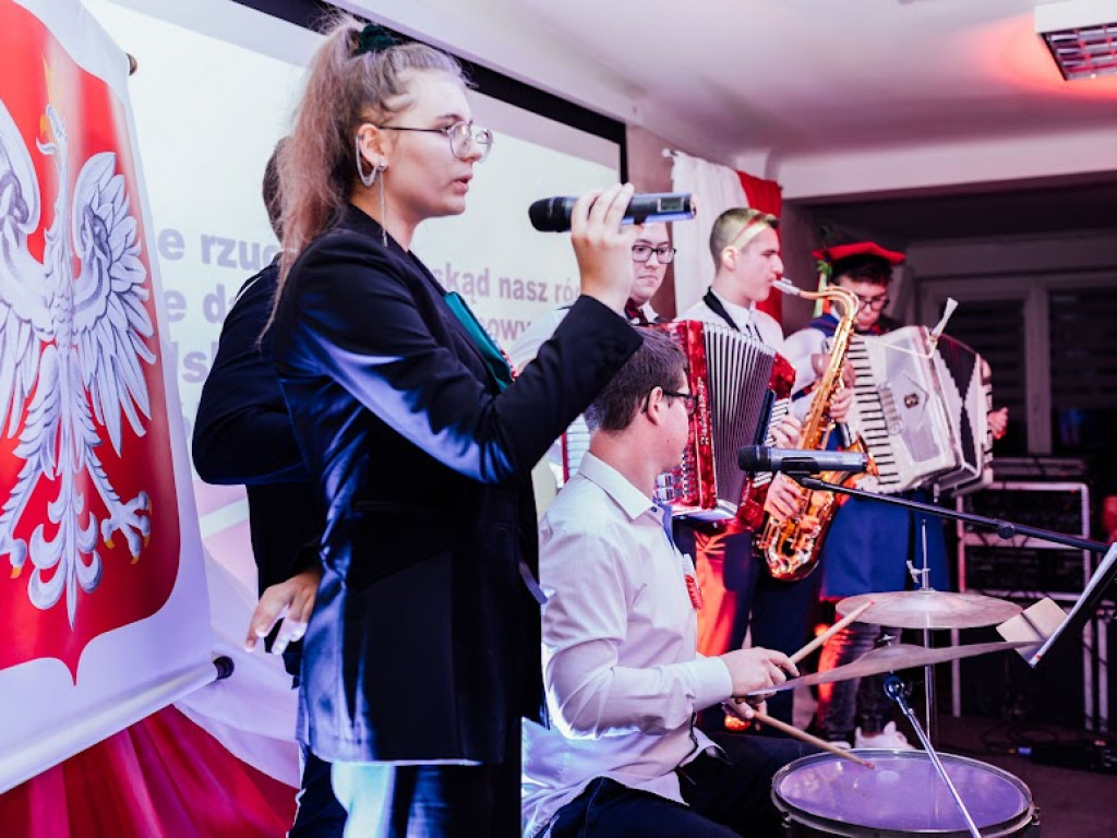 To był wyjątkowy koncert. Zaśpiewali dla niepodległej [zdjęcie]