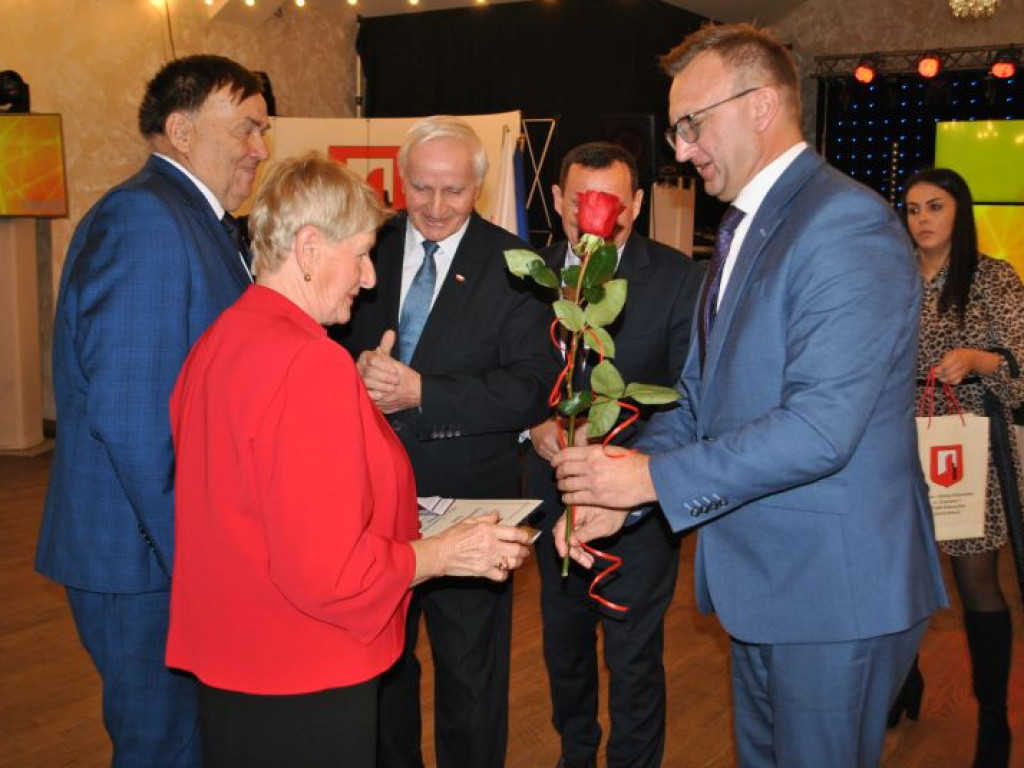 Ponad 20 par małżeńskich z gminy Klimontów świętuje jubileusz złotych godów [zdjęcia]