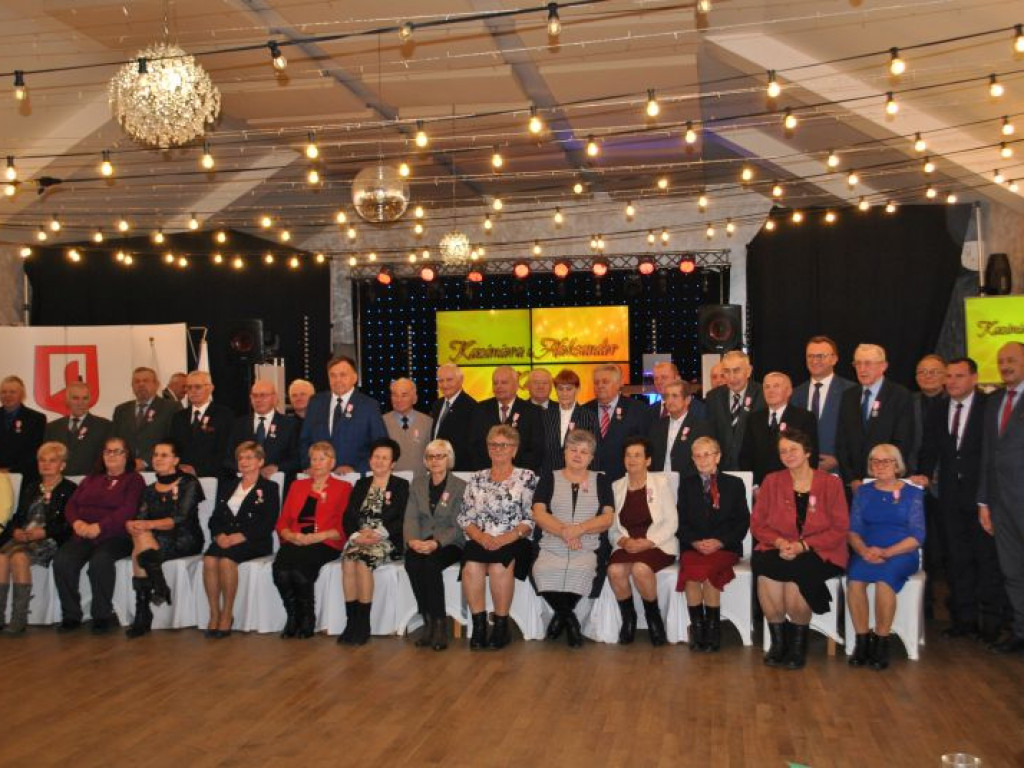 Ponad 20 par małżeńskich z gminy Klimontów świętuje jubileusz złotych godów [zdjęcia]