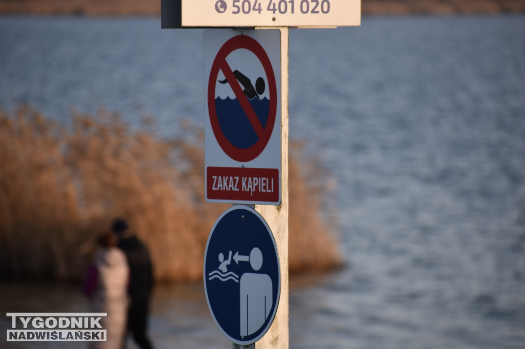 Noworoczna niedziela nad Jeziorem Tarnobrzeskim
