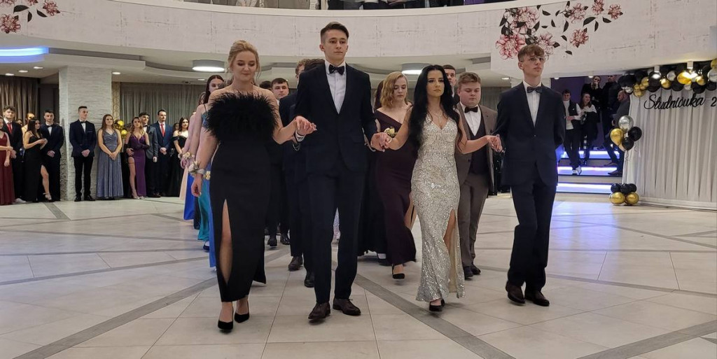 Studniówka Liceum Ogólnokształcącego z Niska