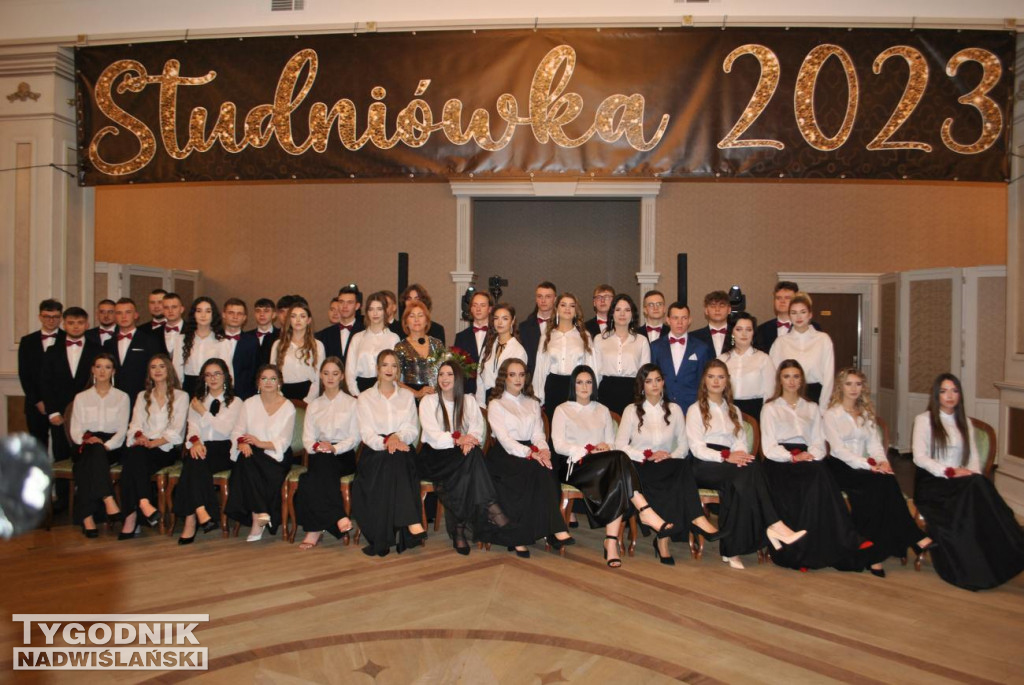 Studniówka LO im. S. Wyszyńskiego w Staszowie 2023
