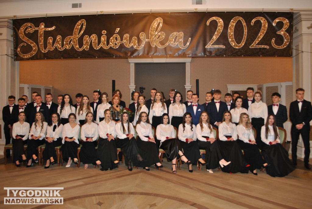 Studniówka LO im. S. Wyszyńskiego w Staszowie 2023