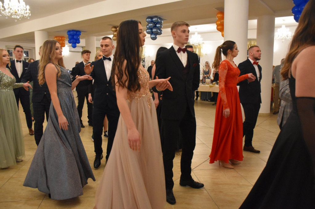Studniówka LO w Tarnobrzegu część 2