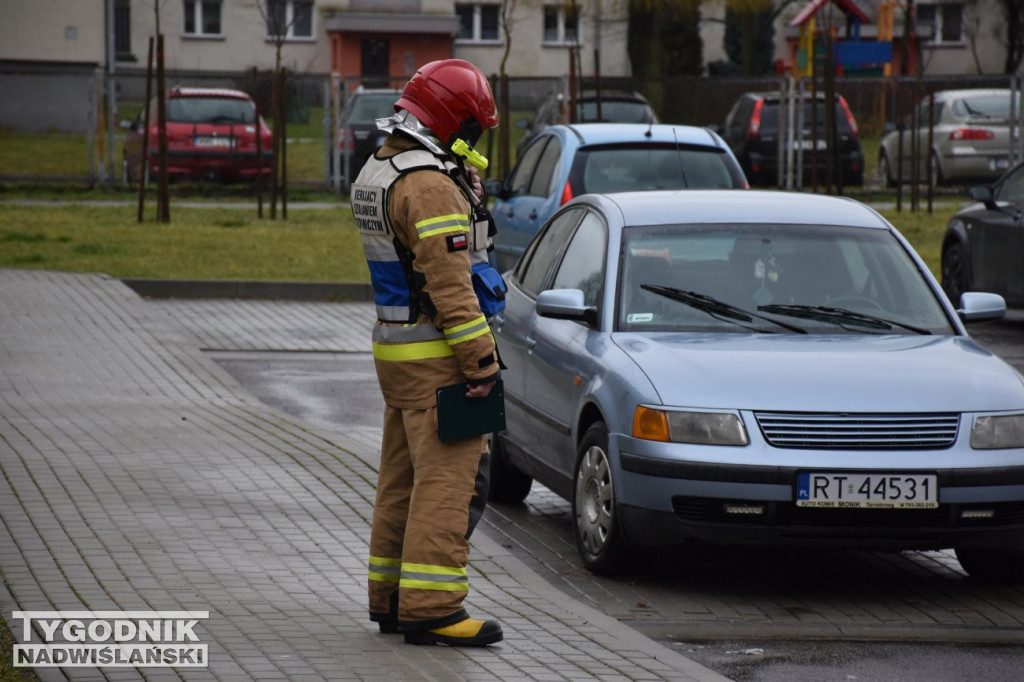 Pożar przy ul. Dąbrowskiej w Tarnobrzegu