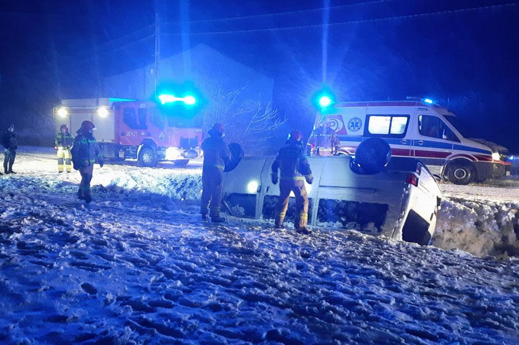 Dachowanie volkswagena w Baranowie Sandomierskim