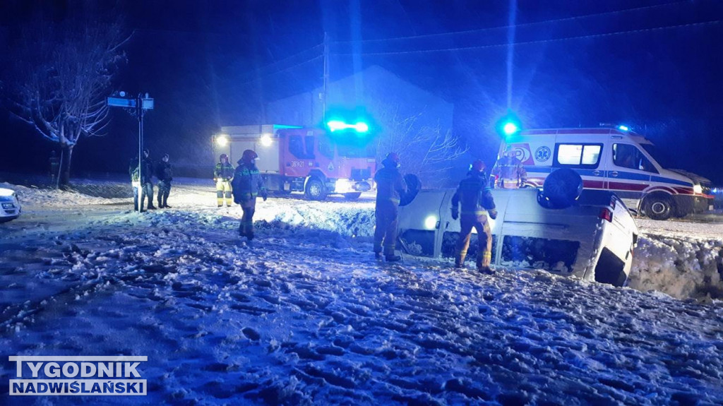 Dachowanie volkswagena w Baranowie Sandomierskim