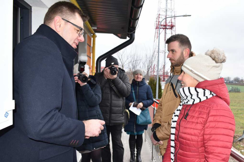 Wręczenie kluczy do nowych mieszkań w Sandomierzu