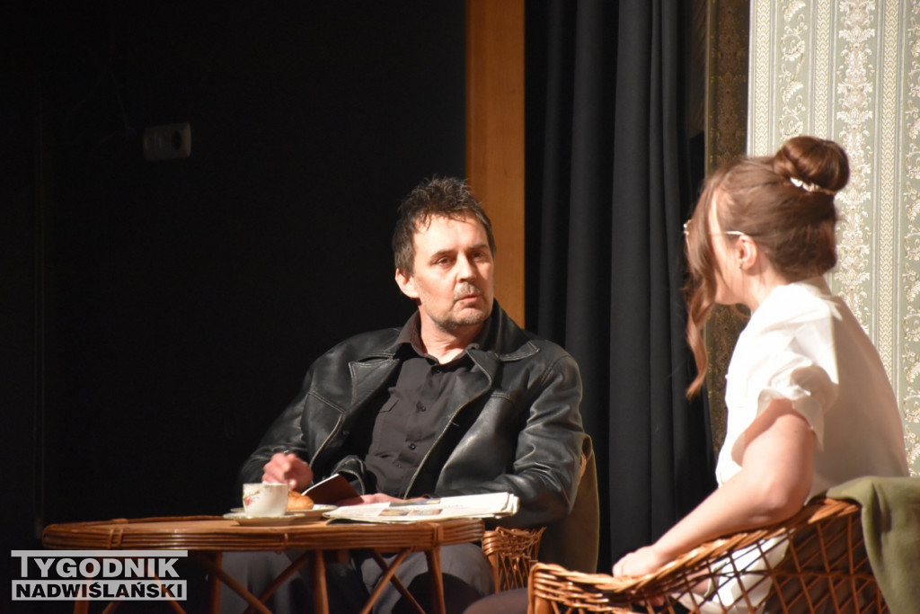 Teatr Scena 16. Spektakl ?Morderstwo w Hotelu...?
